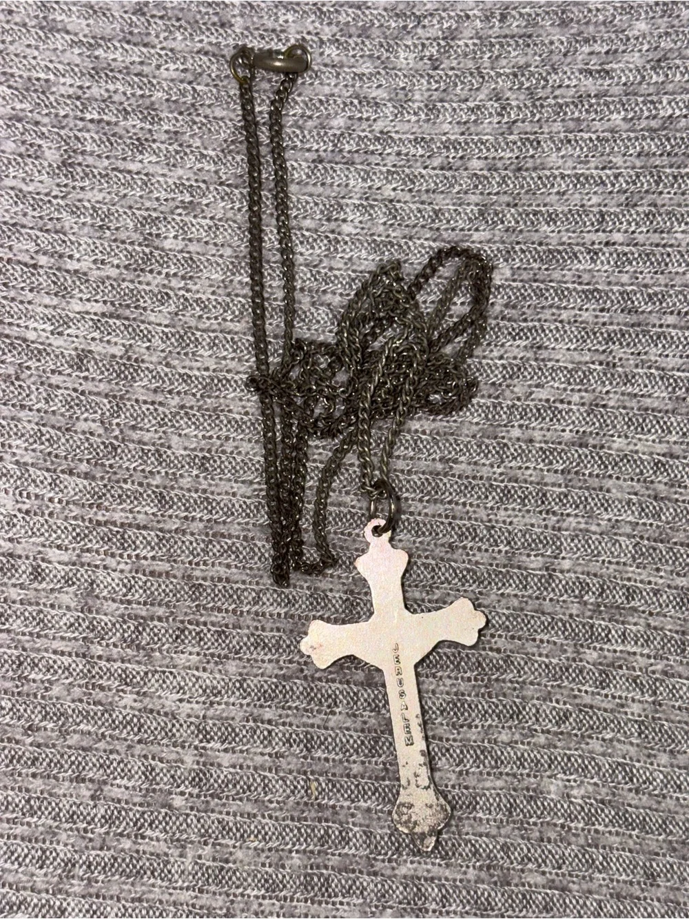 Catholic theme silver tone crucifix necklace w Jesus on cross